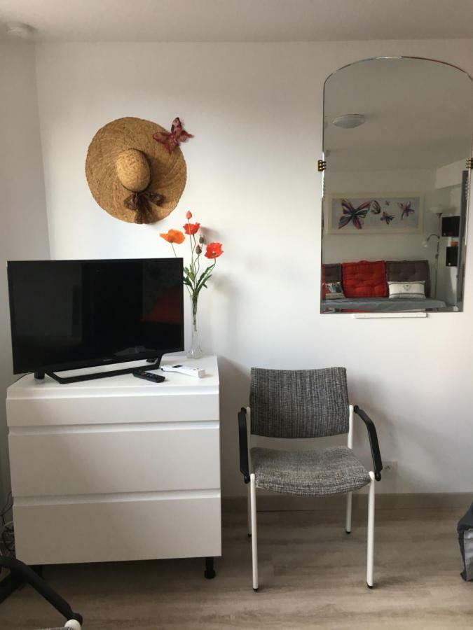 Le Clemenceau Apartment Péronne Exterior foto